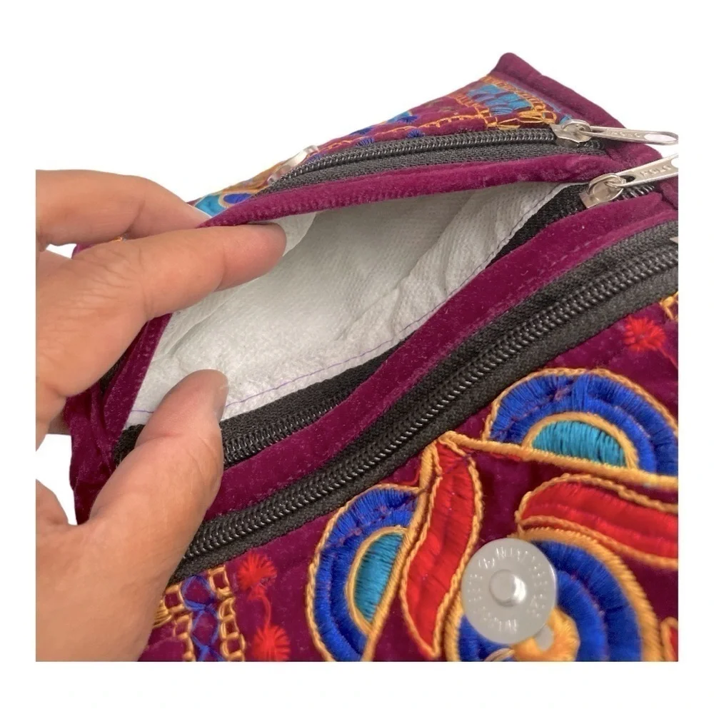 Traditional Ethnic Asian Velvet Mobile / Money Purse/ Bag w/Flower Embroidery